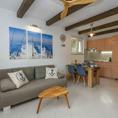 Apartament Kiara *